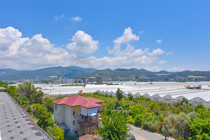 Великий пентхаус 4 + 1 з шикарними видами в районі Демірташ