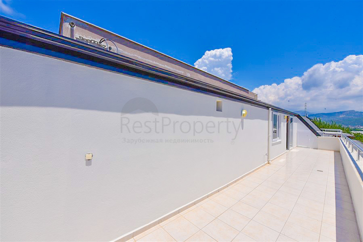 Великий пентхаус 4 + 1 з шикарними видами в районі Демірташ