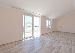 Великий пентхаус 4 + 1 з шикарними видами в районі Демірташ