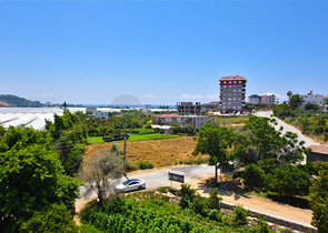 Великий пентхаус 4 + 1 з шикарними видами в районі Демірташ