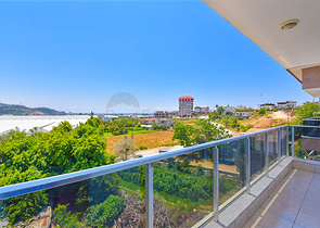 Великий пентхаус 4 + 1 з шикарними видами в районі Демірташ