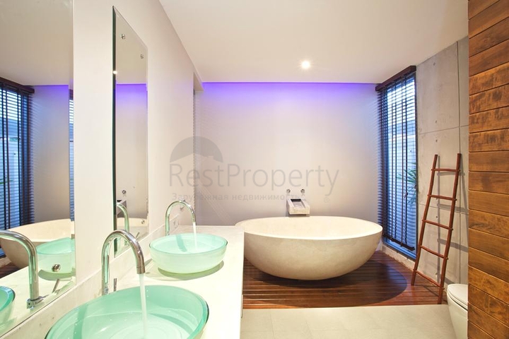 Вілли з власним басейном в затишному районі Равай