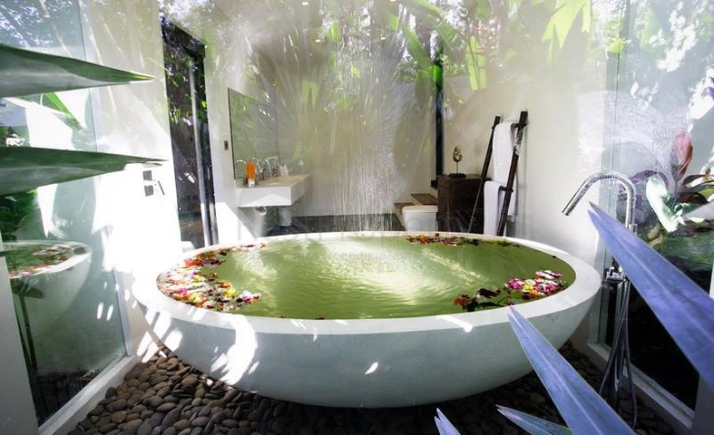 Вілли з власним басейном в затишному районі Равай