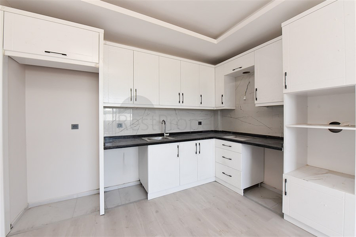 Квартира 2 + 1 у відкритому районі для оформлення ВНЖ Газіпаша