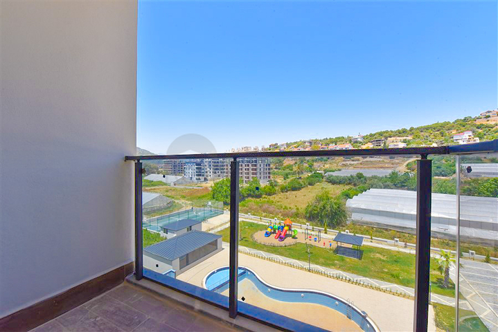 Апартаменти 2 + 1 з видом на гори