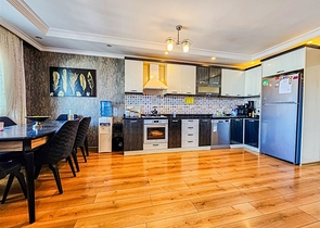 Мебльований пентхаус 4+1 в одному з житлових комплексів Махмутлара