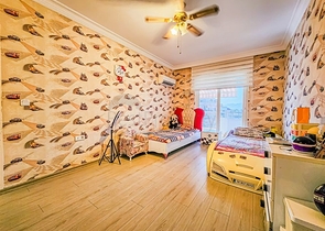 Мебльований пентхаус 4+1 в одному з житлових комплексів Махмутлара