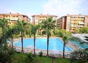 Квартира в комплексі на першій береговій лінії власним пляжем