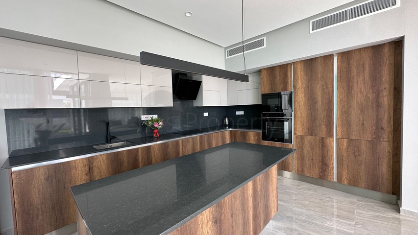 Вілла з індивідуальним дизайн проектом в районі Іскеле