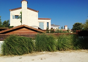 Вілла з великою ділянкою із зеленим садом в Алачати