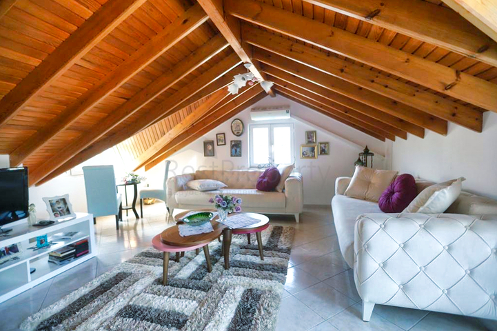 Вілла планування 4 + 1 в районі Кемер - Анталія