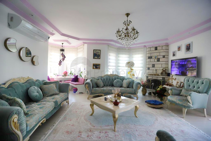 Вілла планування 4 + 1 в районі Кемер - Анталія