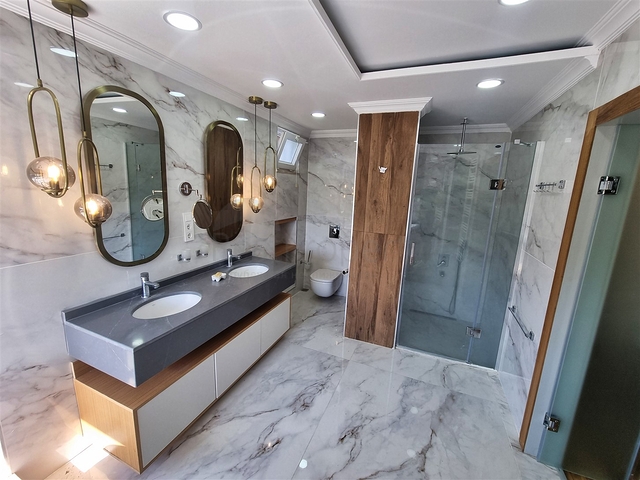 Вілла планування 4 + 1 в мікрорайоні Кадріє - Анталія 