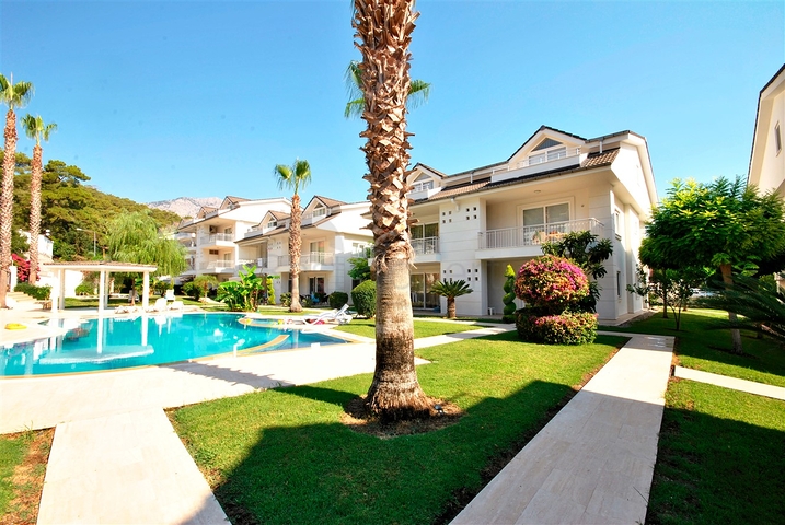 Квартира планування 2 + 1 дуплекс в районі Кемер-Анталія 