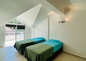 Квартира планування 2 + 1 дуплекс в районі Кемер-Анталія 