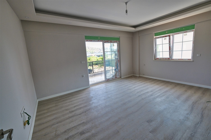 Квартири планування 2 + 1 і 5 + 1 в районі Кемер - Анталія 