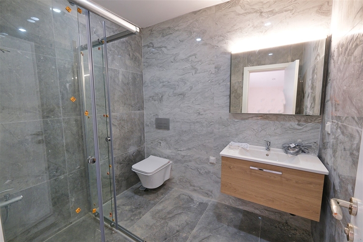 Квартири планування 2 + 1 і 5 + 1 в районі Кемер - Анталія 