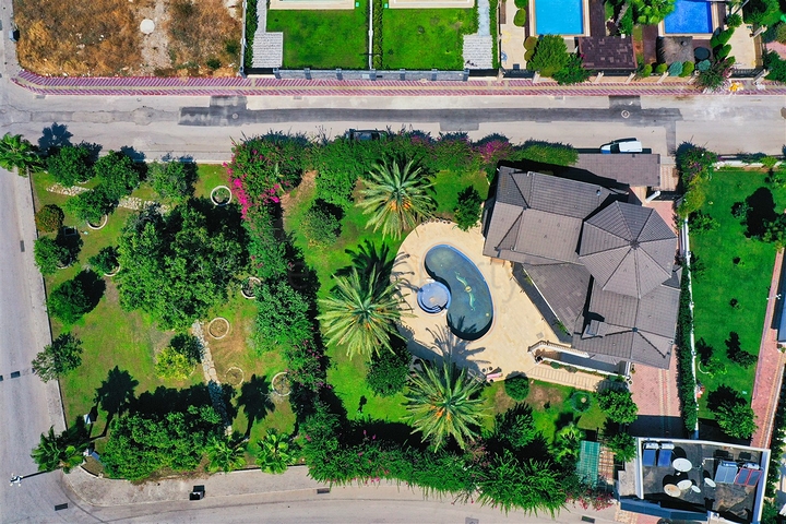 Вілла планування 7 + 1 в районі Кемер - Анталія 