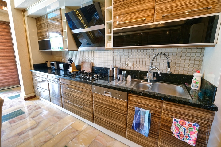 Вілла планування 5 + 1 в районі Кемер - Анталія 