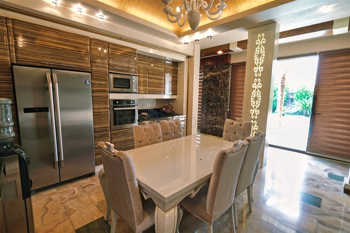 Вілла планування 5 + 1 в районі Кемер - Анталія 