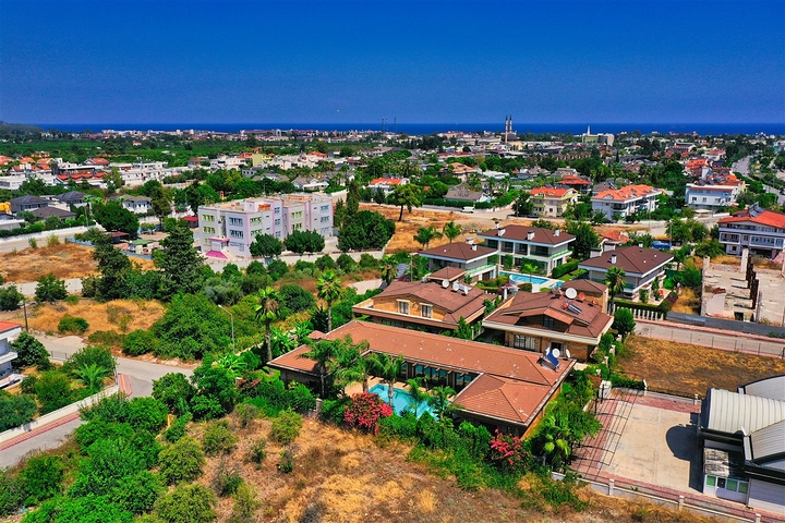 Вілла планування 5 + 1 в районі Кемер - Анталія 