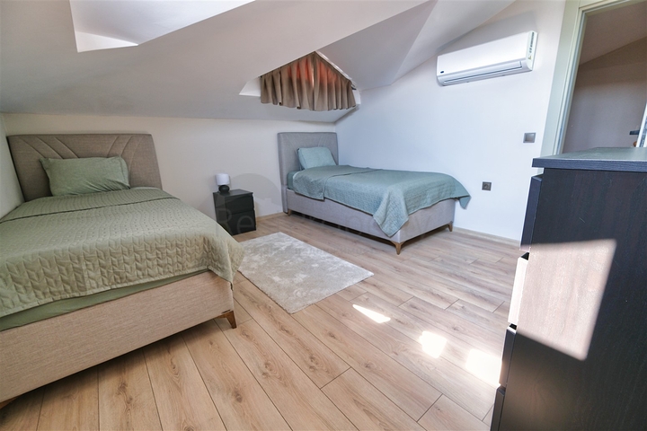  Таунхаус планування 3 + 1 в районі Кемер-Анталія 