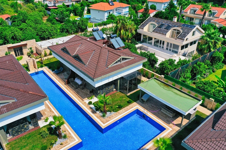  Таунхаус планування 3 + 1 в районі Кемер-Анталія 