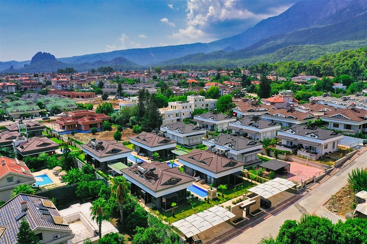  Таунхаус планування 3 + 1 в районі Кемер-Анталія 