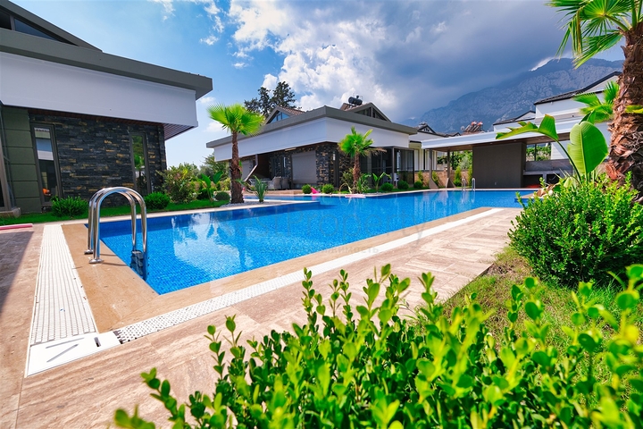  Таунхаус планування 3 + 1 в районі Кемер-Анталія 