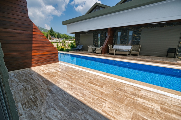  Таунхаус планування 3 + 1 в районі Кемер-Анталія 