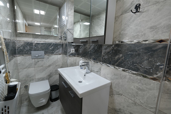 Квартира планування 2 + 1 в мікрорайоні Ерменек - Анталія 