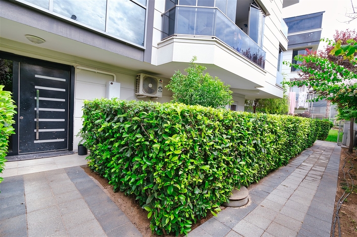 Квартира планування 2 + 1 в мікрорайоні Ерменек - Анталія 