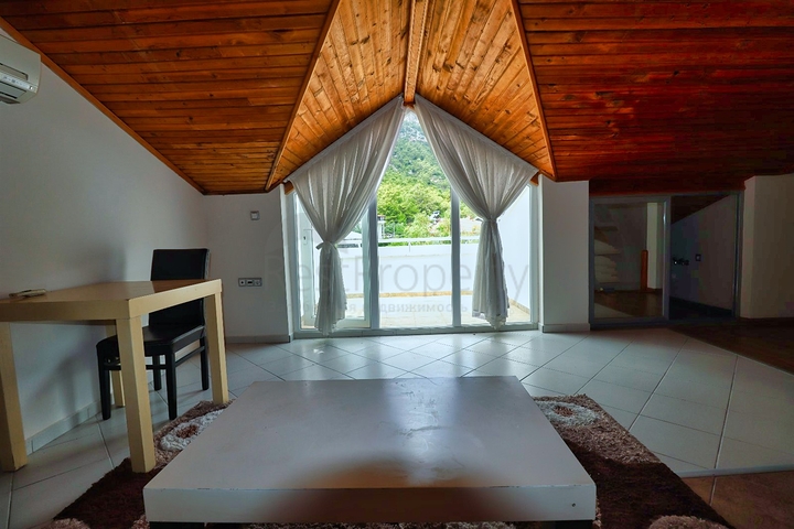 Квартира планування 3 + 2 дуплекс в районі Кемер-Анталія 