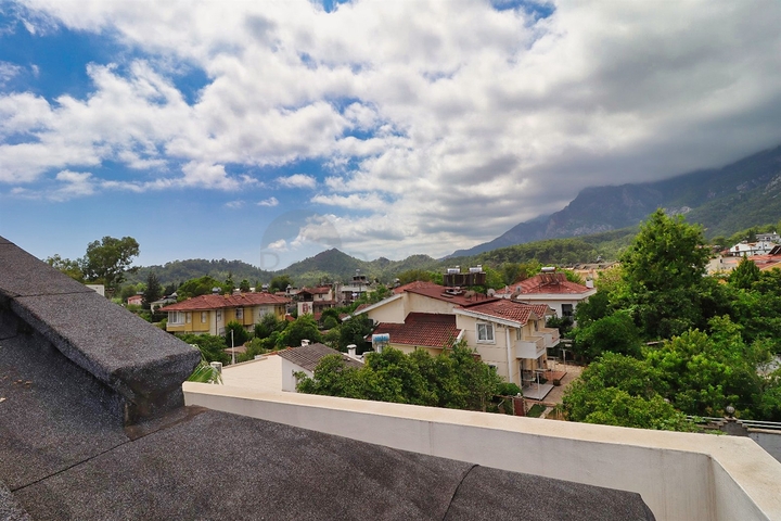 Квартира планування 3 + 2 дуплекс в районі Кемер-Анталія 