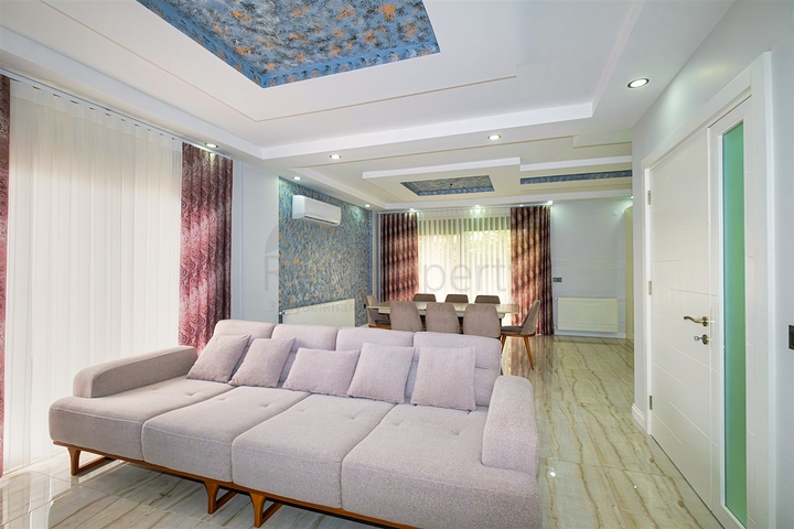 Вілла планування 5 + 1 в мікрорайоні Гюзельоба - Анталія 