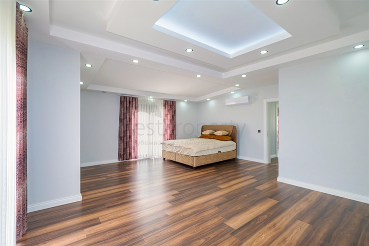 Вілла планування 5 + 1 в мікрорайоні Гюзельоба - Анталія 