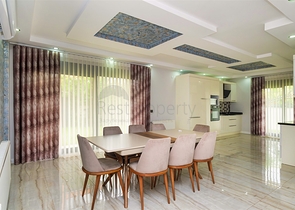 Вілла планування 5 + 1 в мікрорайоні Гюзельоба - Анталія 