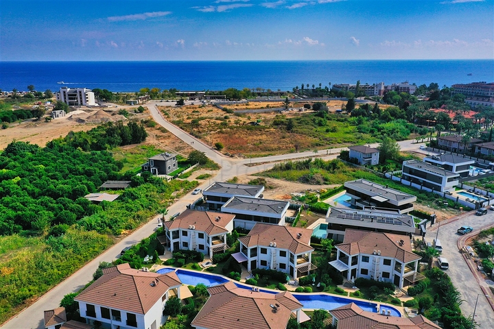 Вілла планування 4 + 1 в районі Кемер - Анталія 