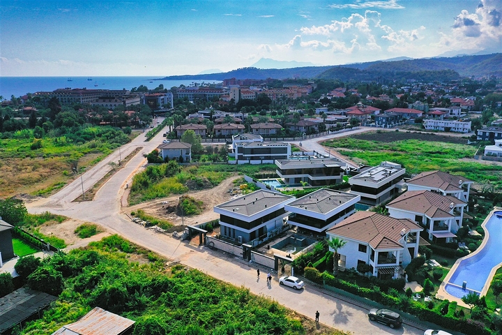 Вілла планування 4 + 1 в районі Кемер - Анталія 