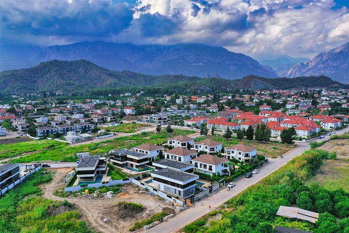 Вілла планування 4 + 1 в районі Кемер - Анталія 