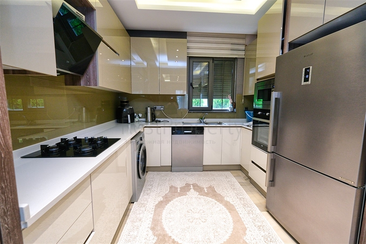 Вілла планування 3 + 2 в районі Кемер-Анталія 