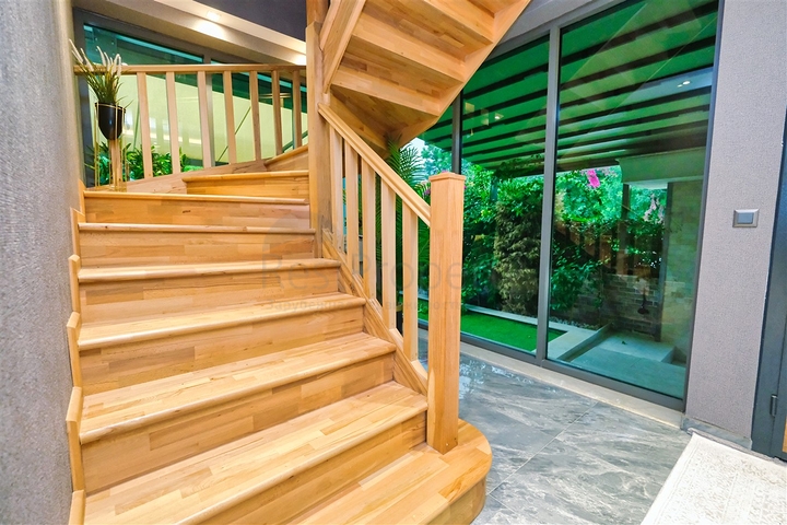 Вілла планування 3 + 2 в районі Кемер-Анталія 