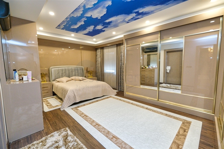 Вілла планування 3 + 2 в районі Кемер-Анталія 