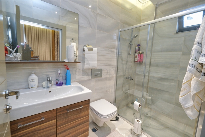 Вілла планування 3 + 2 в районі Кемер-Анталія 