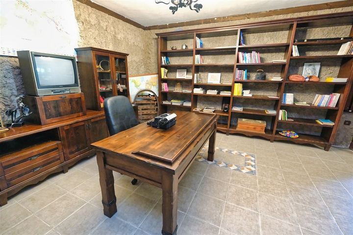 Вілла планування 6 + 1 в районі Кемер - Анталія 