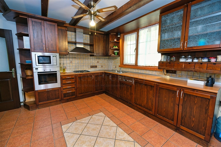 Вілла планування 6 + 1 в районі Кемер - Анталія 