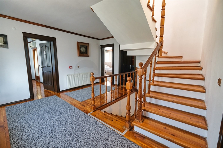 Вілла планування 6 + 1 в районі Кемер - Анталія 