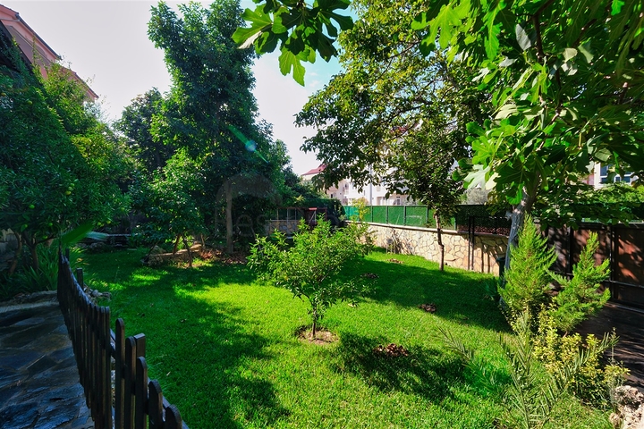 Вілла планування 6 + 1 в районі Кемер - Анталія 