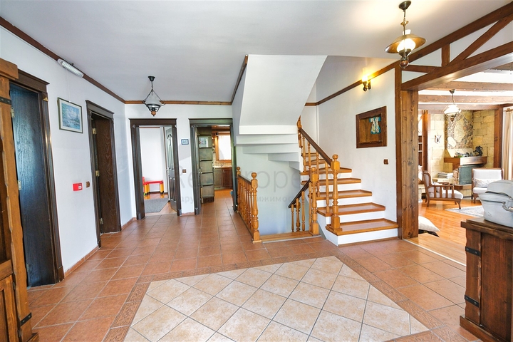 Вілла планування 6 + 1 в районі Кемер - Анталія 