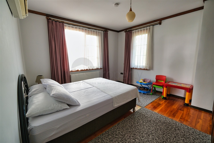 Вілла планування 6 + 1 в районі Кемер - Анталія 